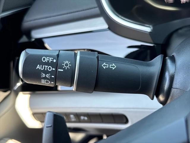 used 2024 Acura MDX car, priced at $45,993