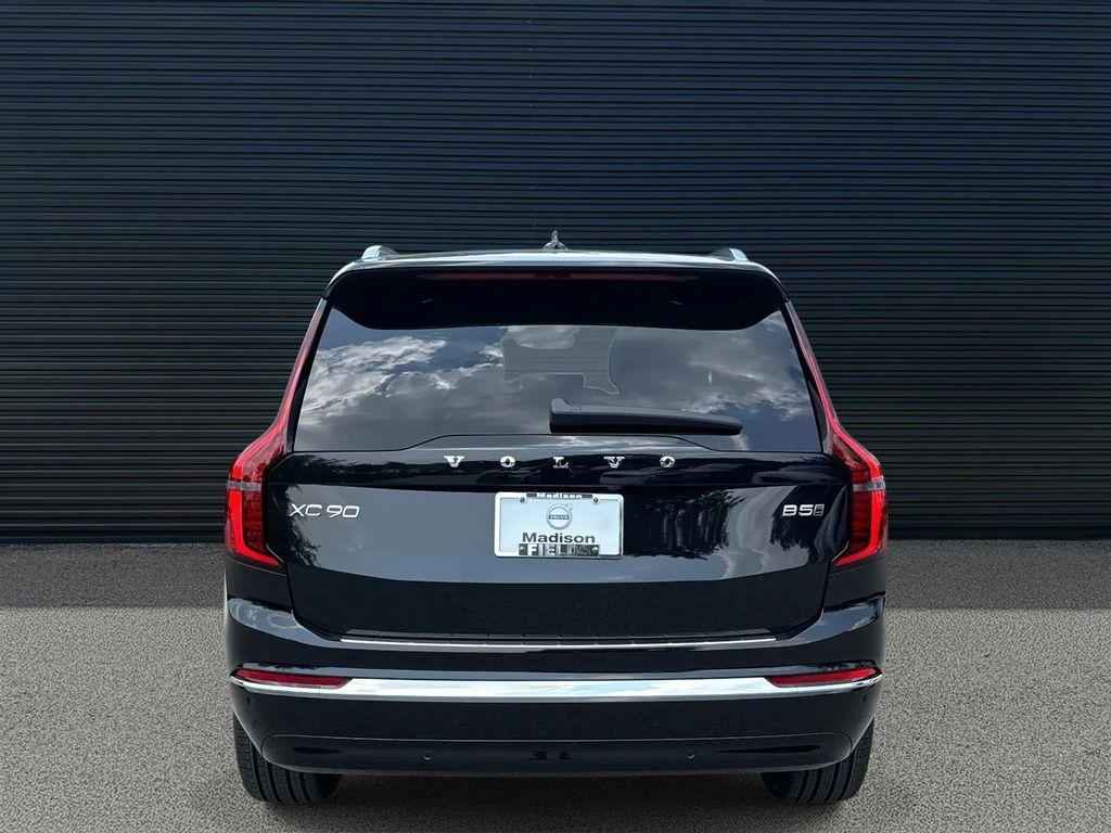 new 2026 Volvo XC90 car, priced at $68,605