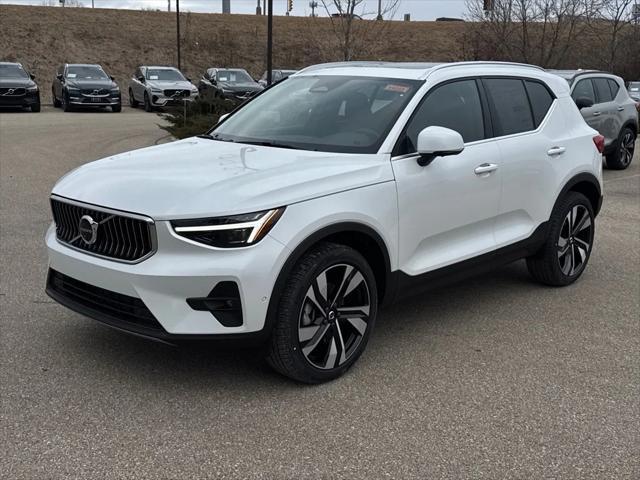 new 2025 Volvo XC40 car, priced at $51,565