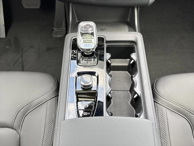 new 2025 Volvo XC90 car, priced at $59,745