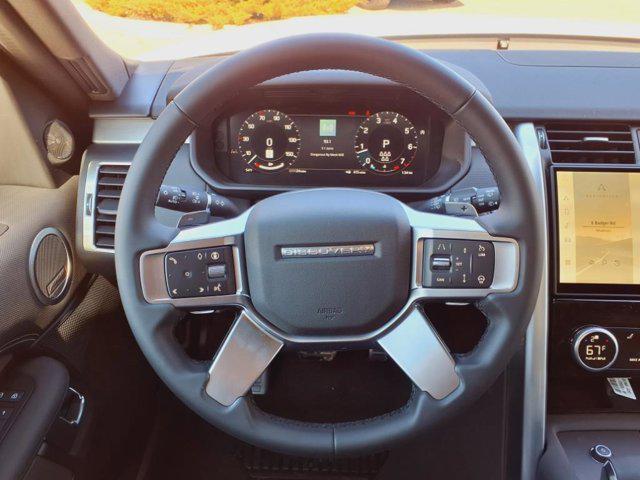 new 2025 Land Rover Discovery car, priced at $67,975