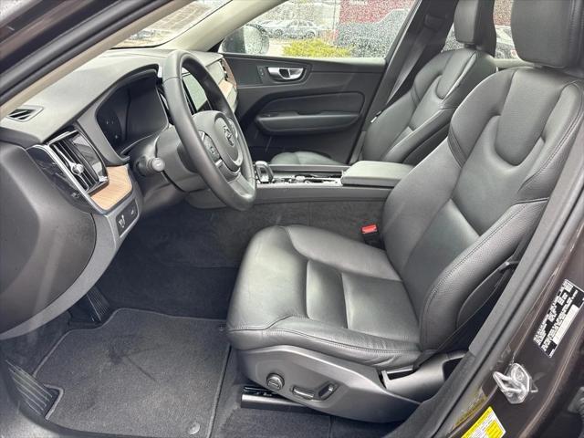 used 2022 Volvo XC60 car, priced at $36,837
