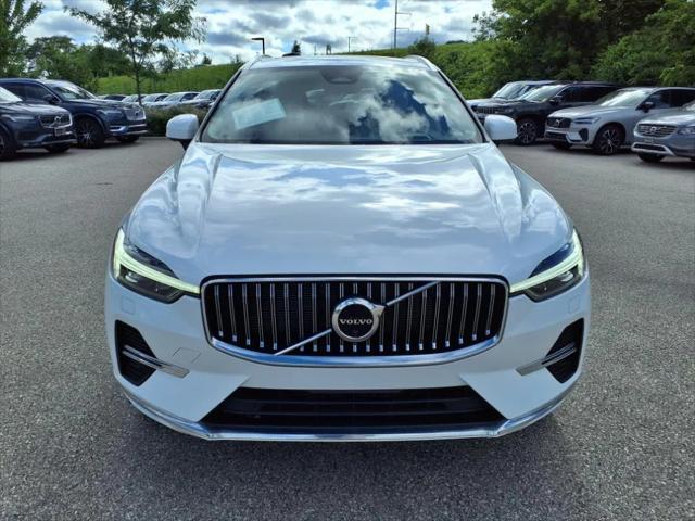 used 2022 Volvo XC60 car, priced at $41,993