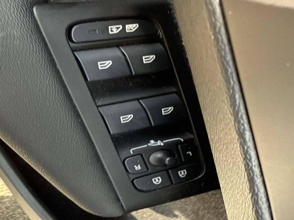 used 2021 Volvo XC40 Recharge Pure Electric car, priced at $27,993