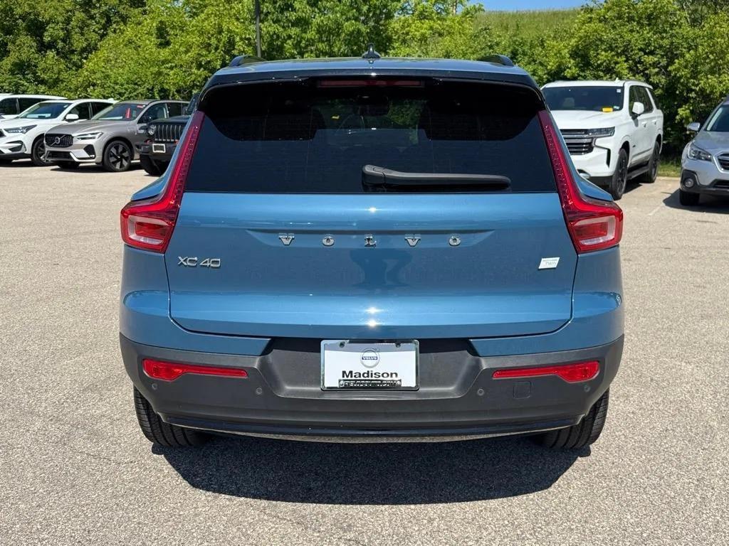 used 2024 Volvo XC40 Recharge Pure Electric car, priced at $39,998