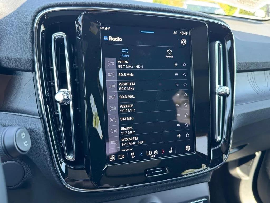 used 2024 Volvo XC40 Recharge Pure Electric car, priced at $39,998