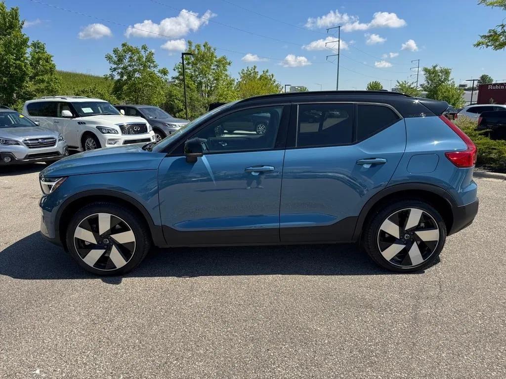 used 2024 Volvo XC40 Recharge Pure Electric car, priced at $39,998