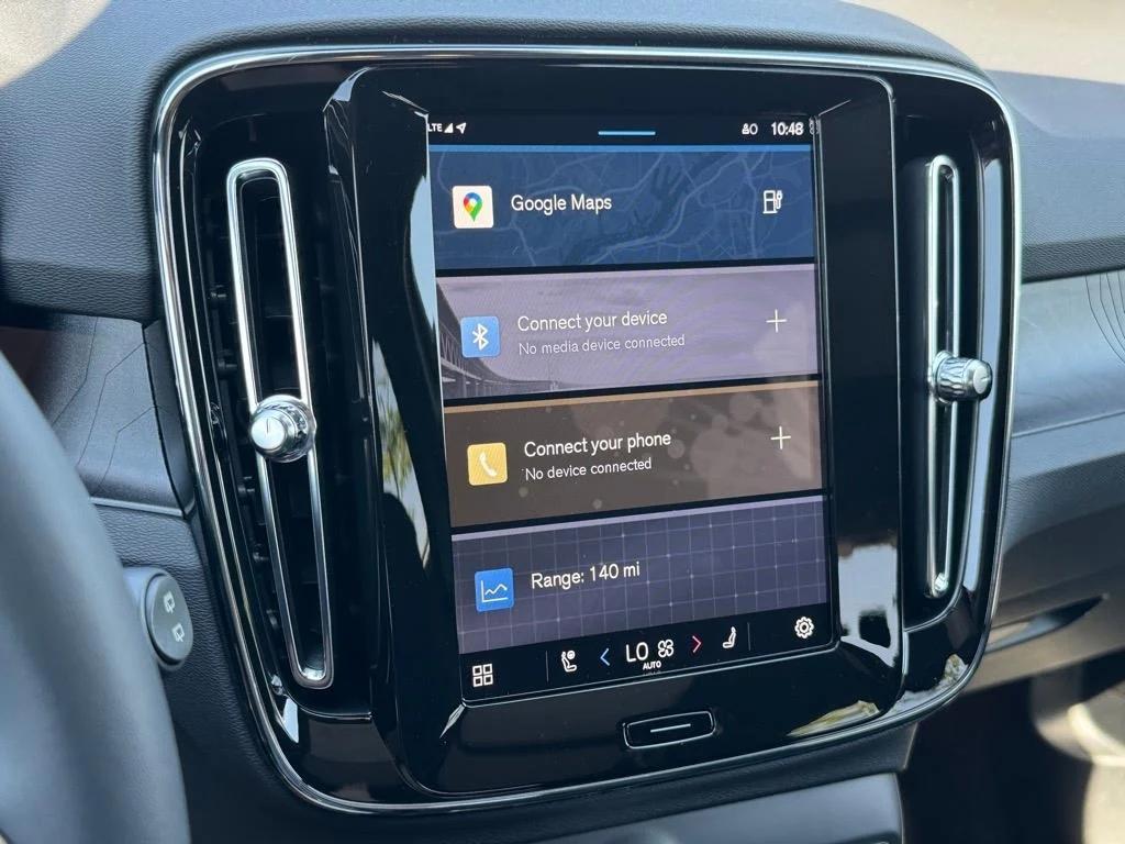 used 2024 Volvo XC40 Recharge Pure Electric car, priced at $39,998