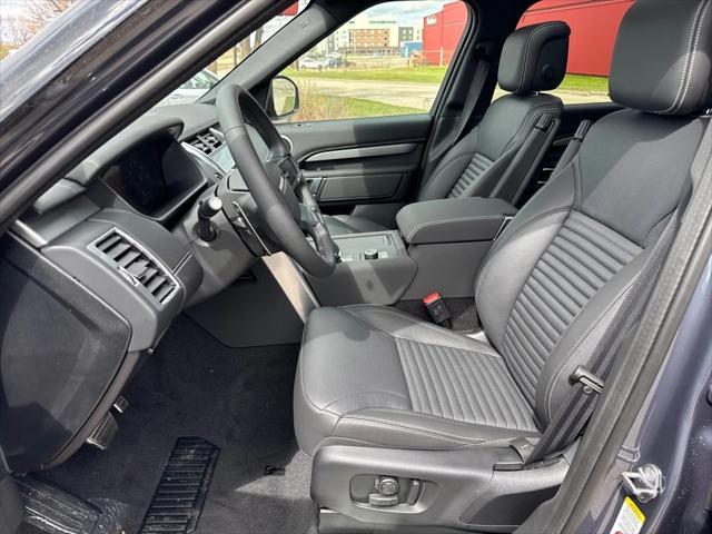 new 2025 Land Rover Discovery car, priced at $76,993