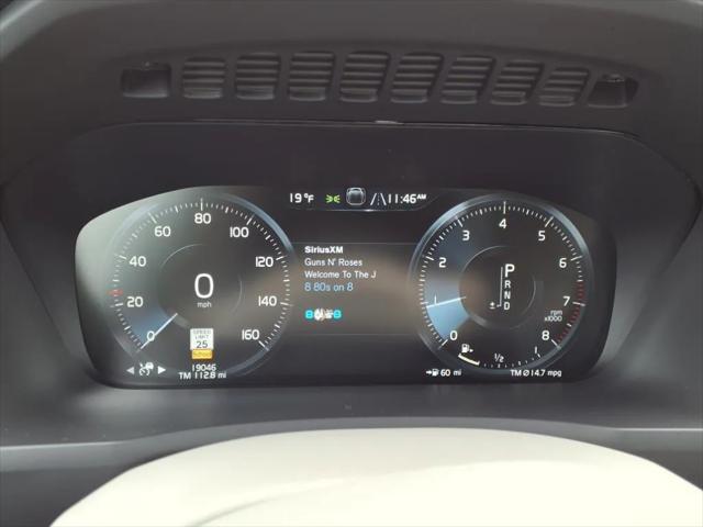 used 2022 Volvo XC90 car, priced at $47,993