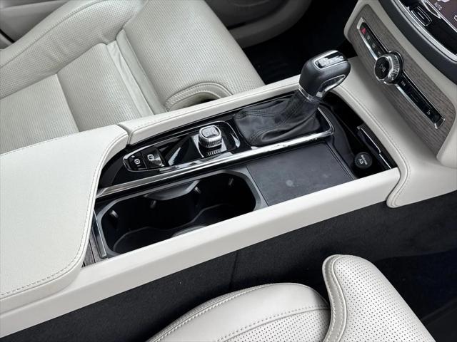 used 2022 Volvo XC90 car, priced at $46,993