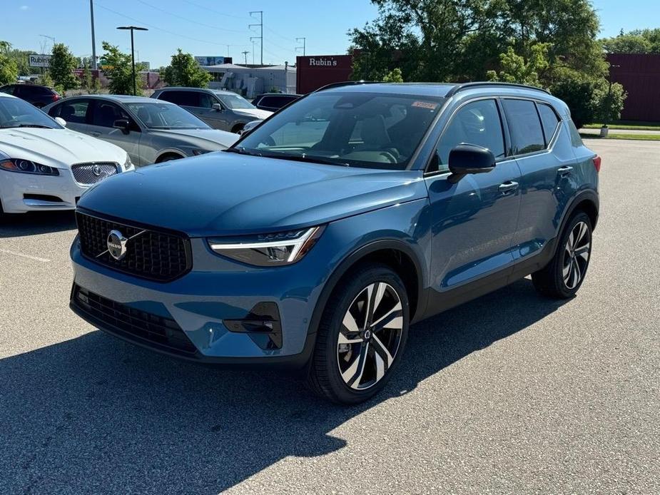 new 2024 Volvo XC40 car, priced at $49,770