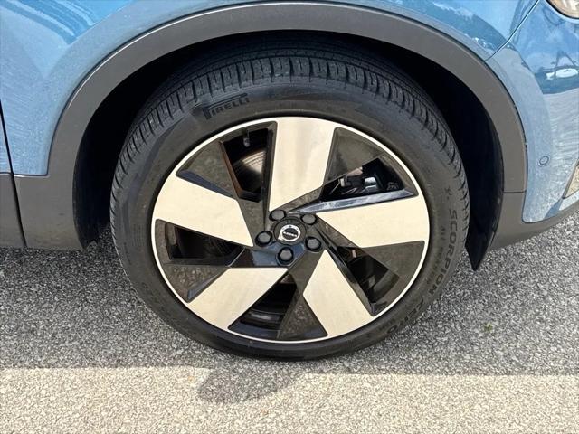 used 2022 Volvo C40 Recharge Pure Electric car, priced at $32,997