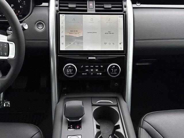 new 2025 Land Rover Discovery car, priced at $65,975