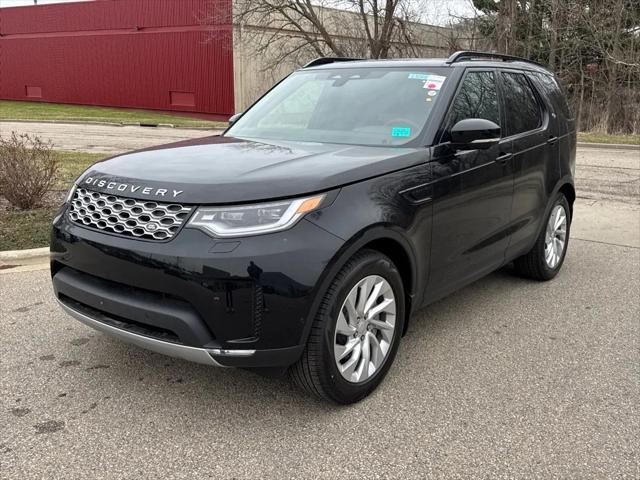 new 2025 Land Rover Discovery car, priced at $65,975