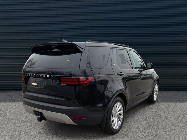 new 2025 Land Rover Discovery car, priced at $65,975