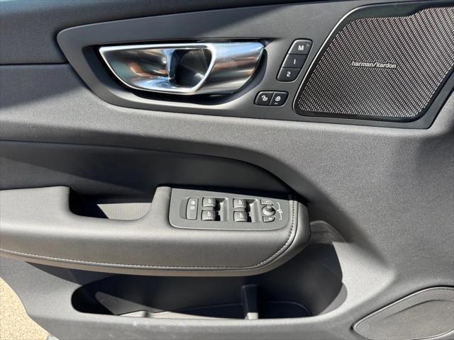 new 2025 Volvo XC60 car, priced at $56,780