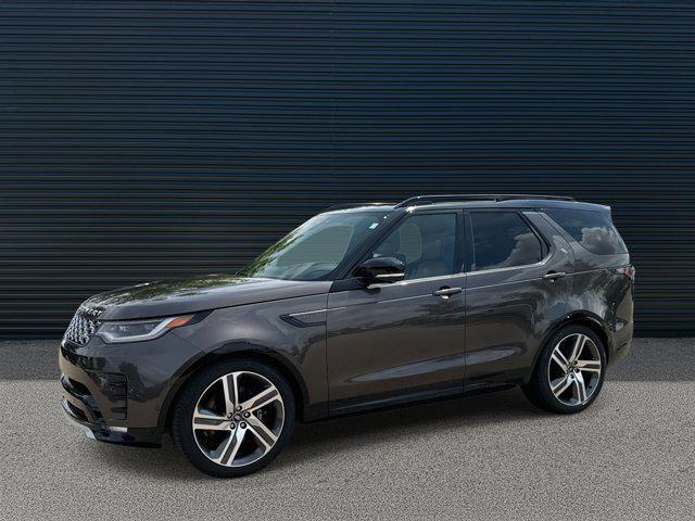 used 2024 Land Rover Discovery car, priced at $68,881