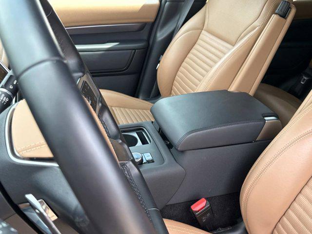 used 2024 Land Rover Discovery car, priced at $68,881