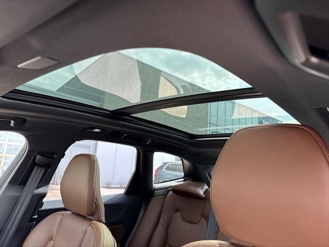 new 2025 Volvo XC60 car, priced at $59,855