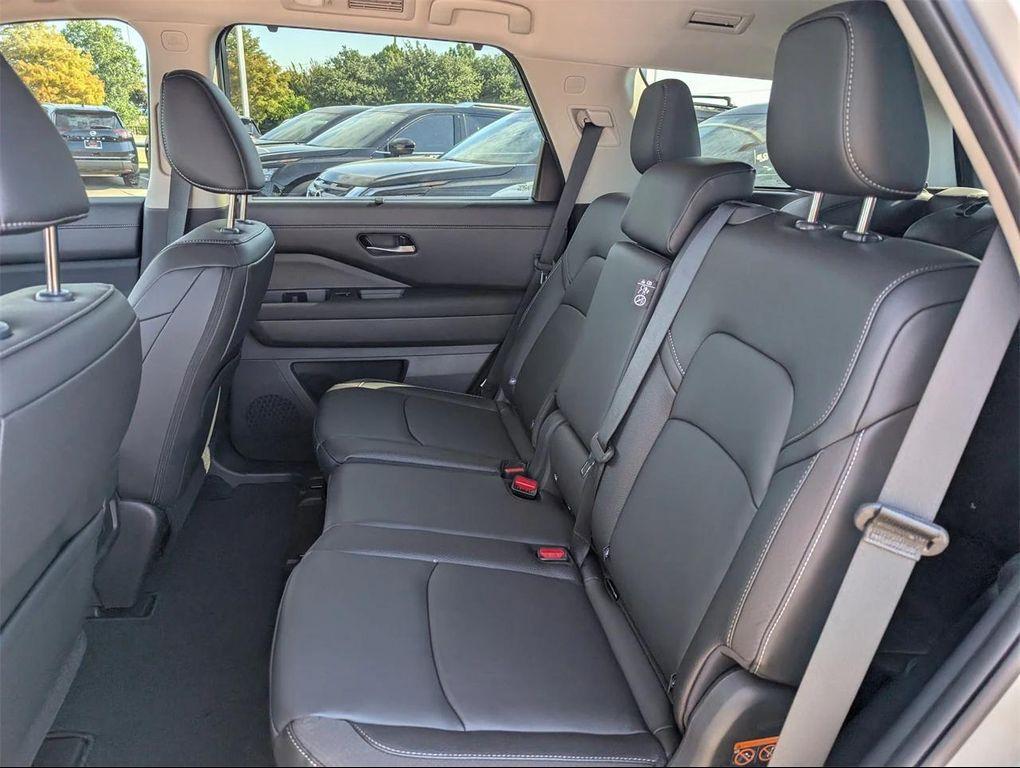 new 2025 Nissan Pathfinder car, priced at $35,447