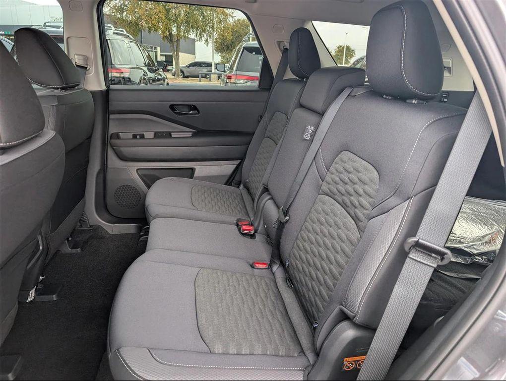 new 2025 Nissan Pathfinder car, priced at $32,569