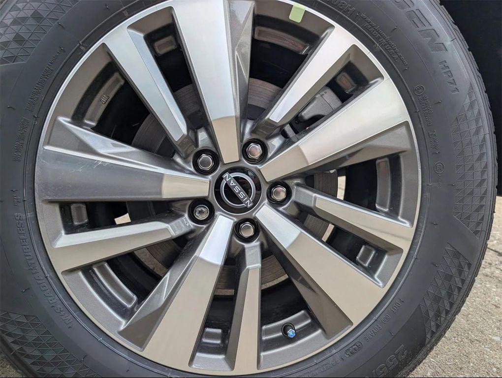 new 2025 Nissan Pathfinder car, priced at $35,156