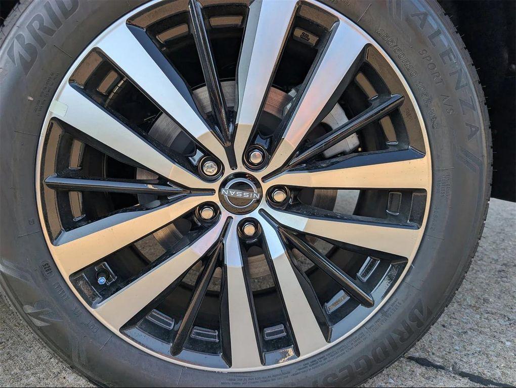 new 2025 Nissan Pathfinder car, priced at $48,935