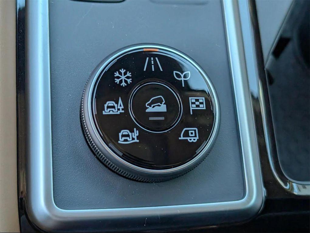 new 2025 Nissan Pathfinder car, priced at $48,935