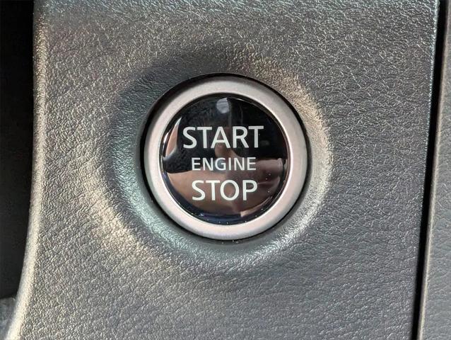 new 2025 Nissan Frontier car, priced at $33,977