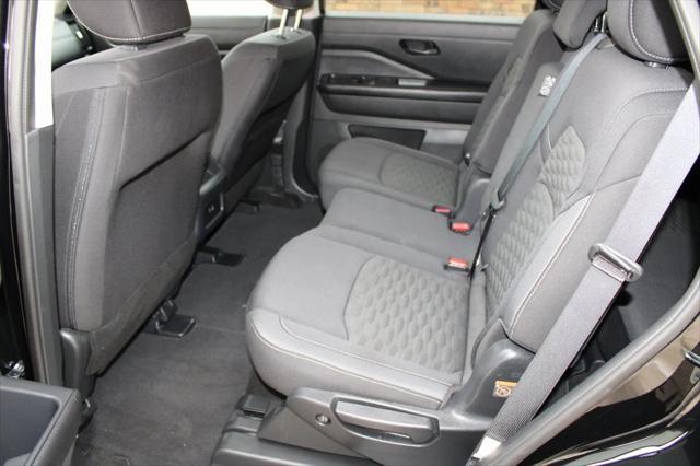 used 2024 Nissan Pathfinder car, priced at $30,188