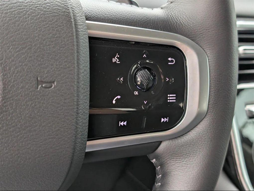 new 2025 Nissan Armada car, priced at $51,227