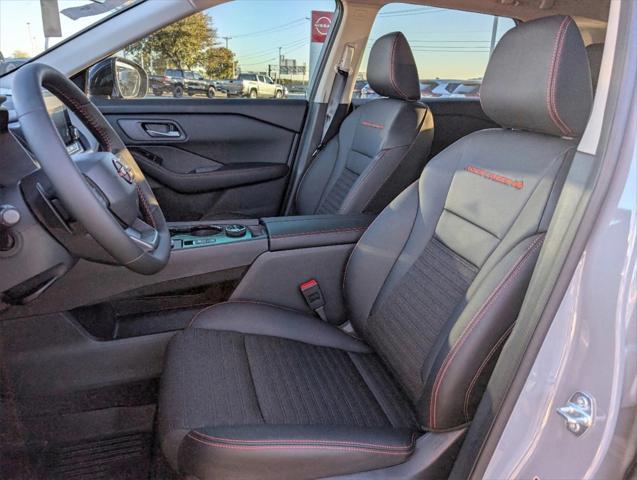 new 2025 Nissan Rogue car, priced at $33,018