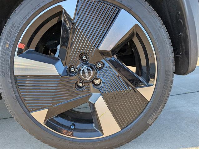 new 2025 Nissan Kicks car, priced at $28,498