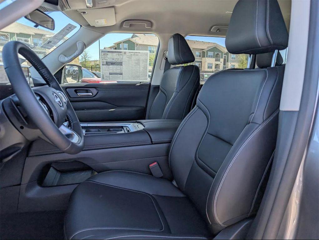 new 2025 Nissan Armada car, priced at $54,005