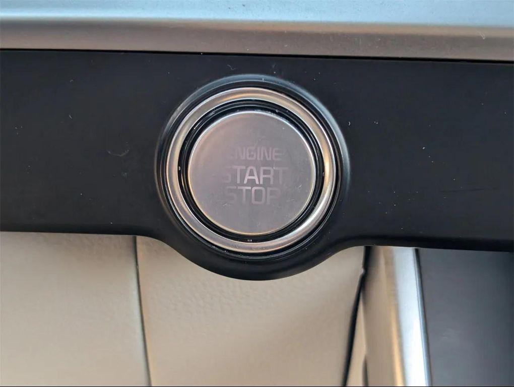 used 2024 Kia Carnival car, priced at $31,300
