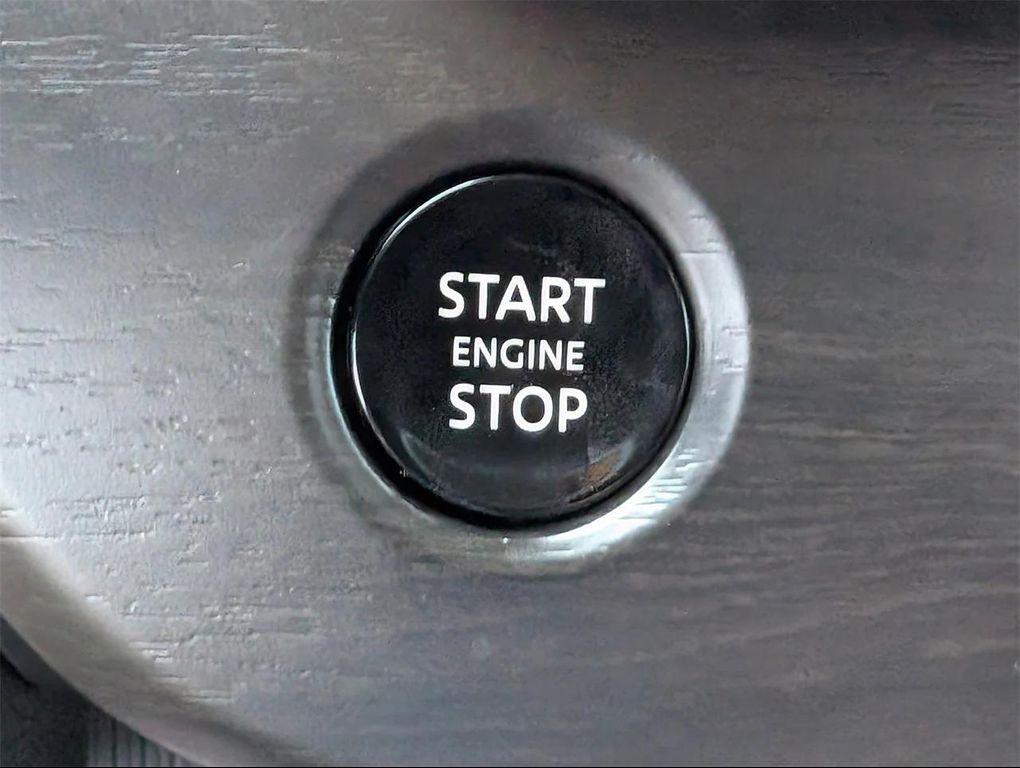 new 2025 Nissan Murano car, priced at $38,238