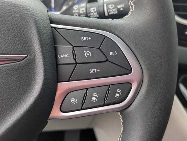 used 2022 Chrysler Pacifica car, priced at $26,500