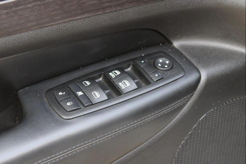 used 2014 Jeep Grand Cherokee car, priced at $12,700