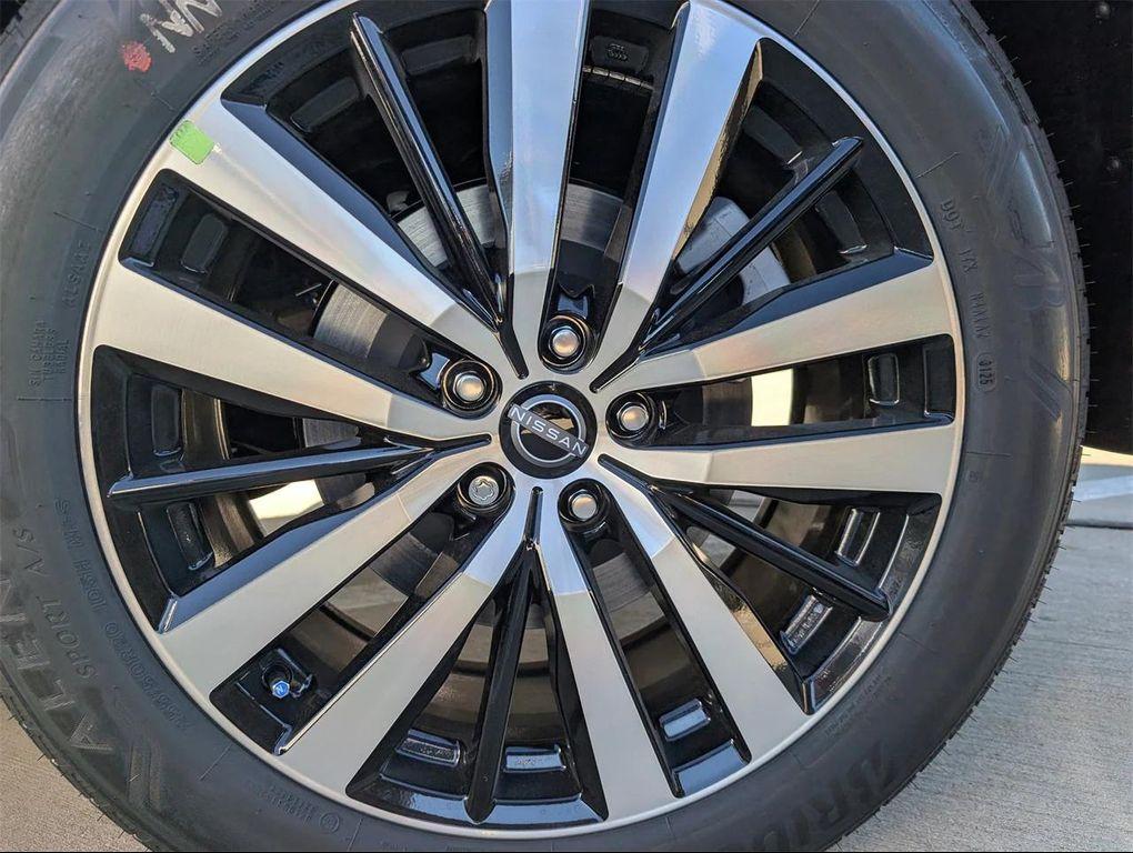 new 2025 Nissan Pathfinder car, priced at $42,861