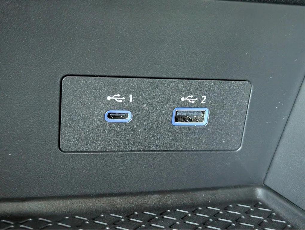 new 2025 Nissan Pathfinder car, priced at $31,101