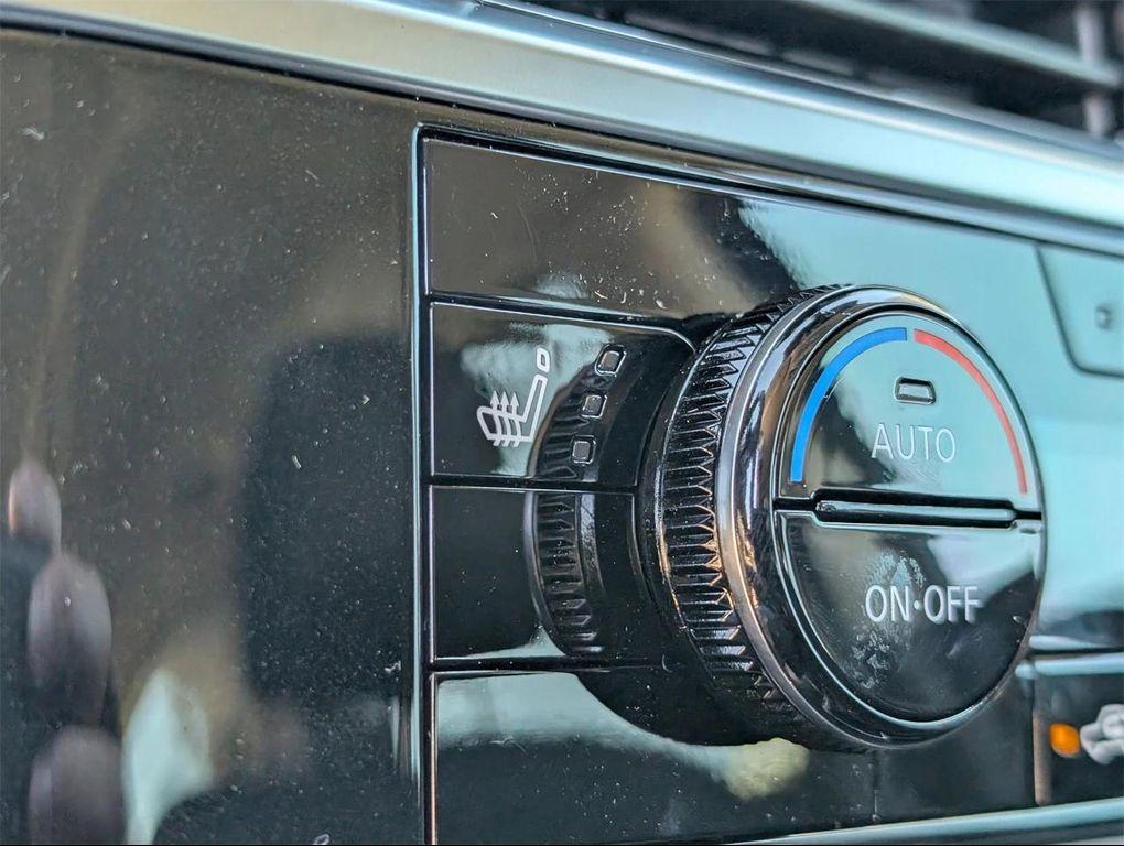 new 2025 Nissan Pathfinder car, priced at $31,101