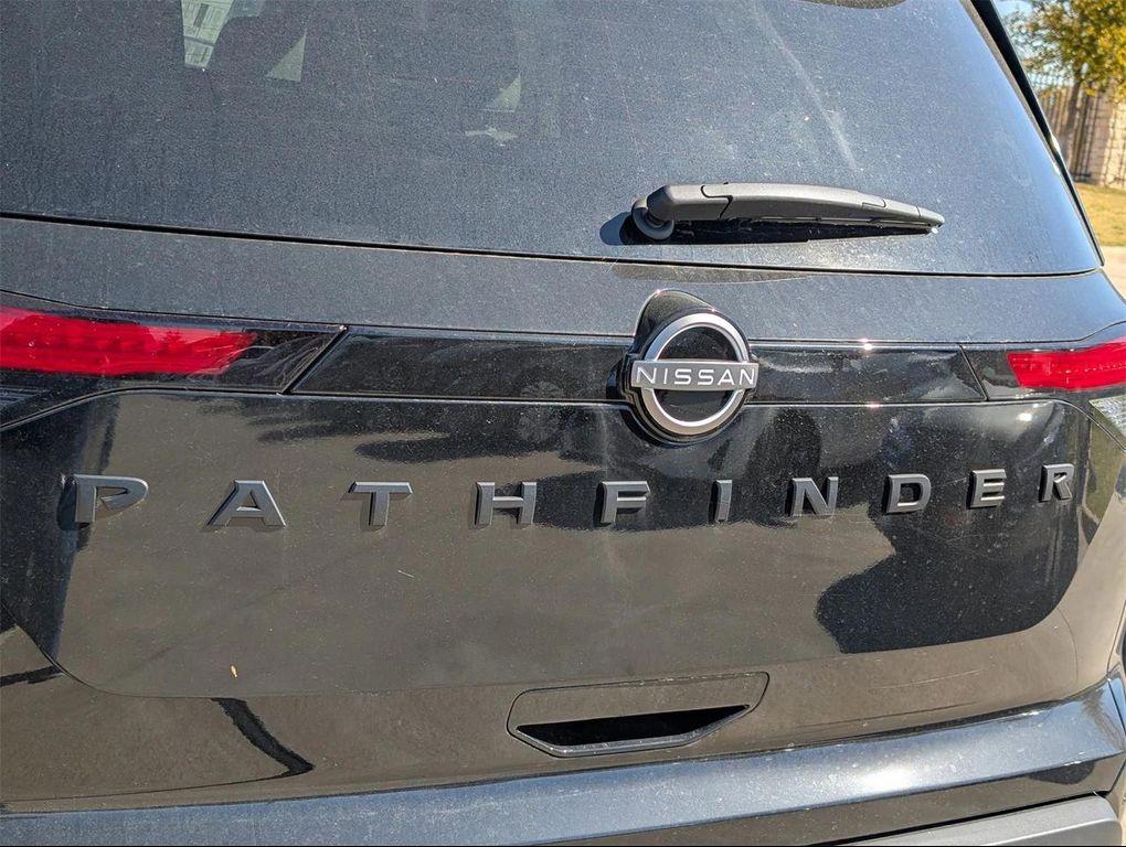 new 2025 Nissan Pathfinder car, priced at $31,101