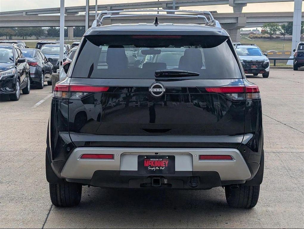 new 2025 Nissan Pathfinder car, priced at $40,231