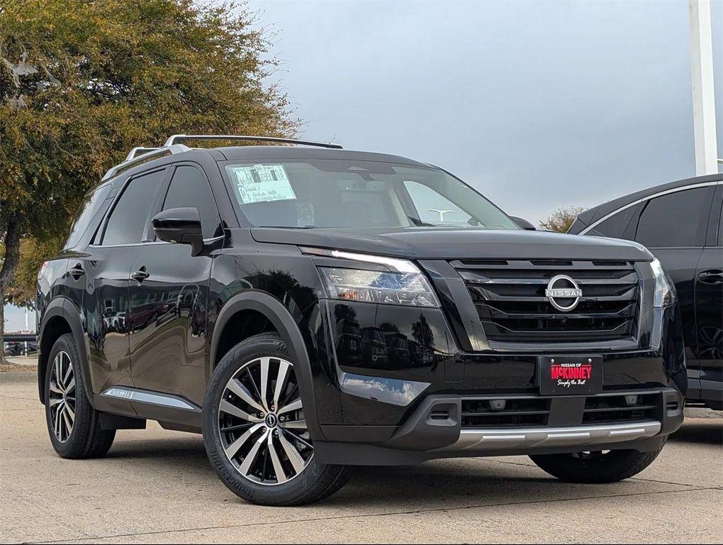 new 2025 Nissan Pathfinder car, priced at $40,231