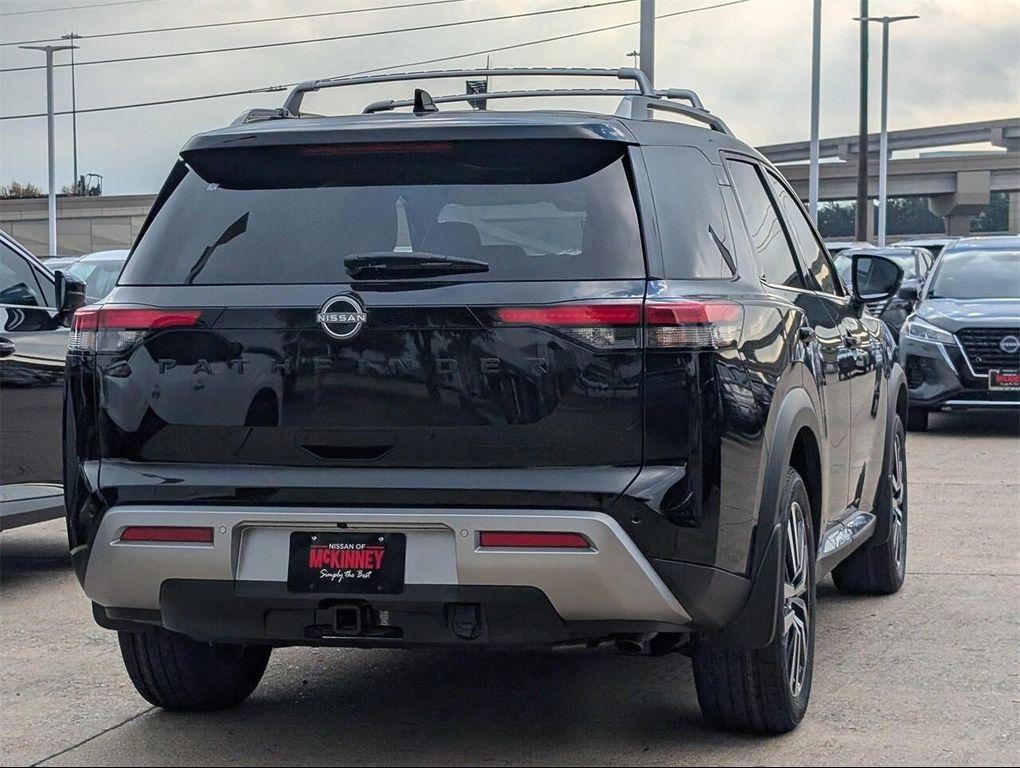 new 2025 Nissan Pathfinder car, priced at $40,231