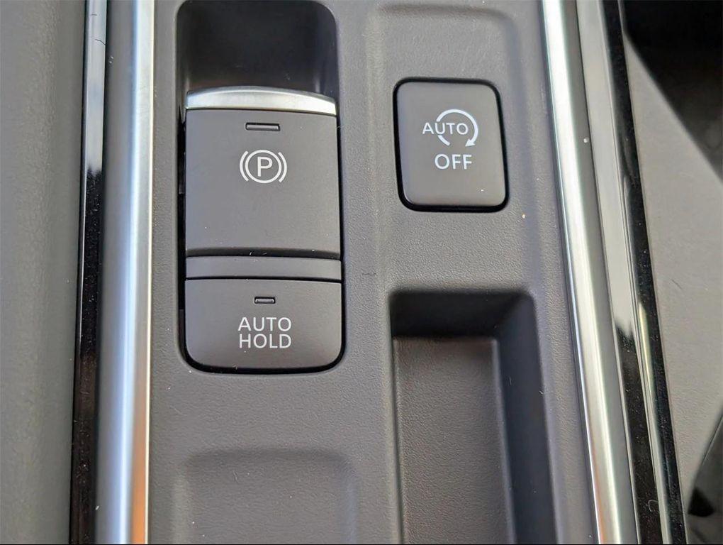 new 2025 Nissan Pathfinder car, priced at $40,117