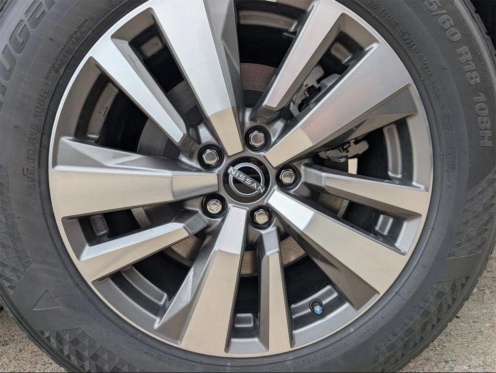 new 2025 Nissan Pathfinder car, priced at $37,155