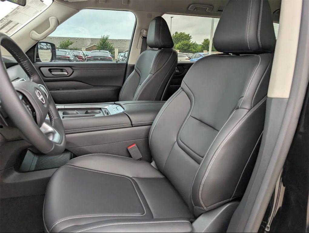 new 2025 Nissan Armada car, priced at $51,227