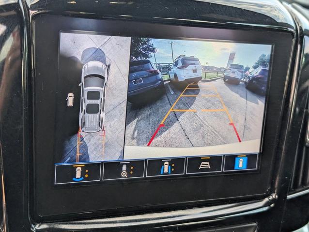 used 2022 Chevrolet Traverse car, priced at $31,299